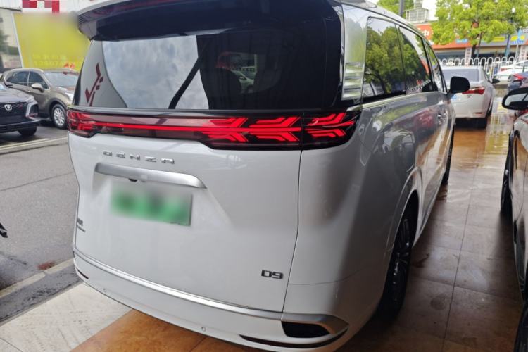 Used Denza D9 2022 DM-i 970 Four-Wheel Drive Prestige Model Rear Right 45 Deg