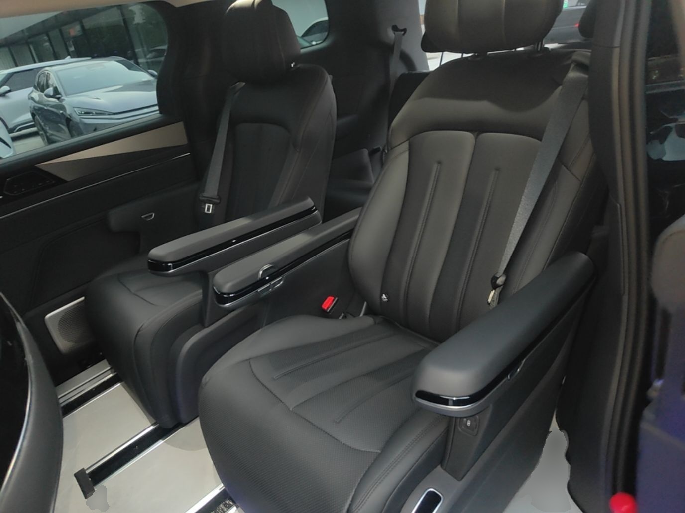 BYD M9 2025 Model 1060 Navigation Pro — снимка 20
