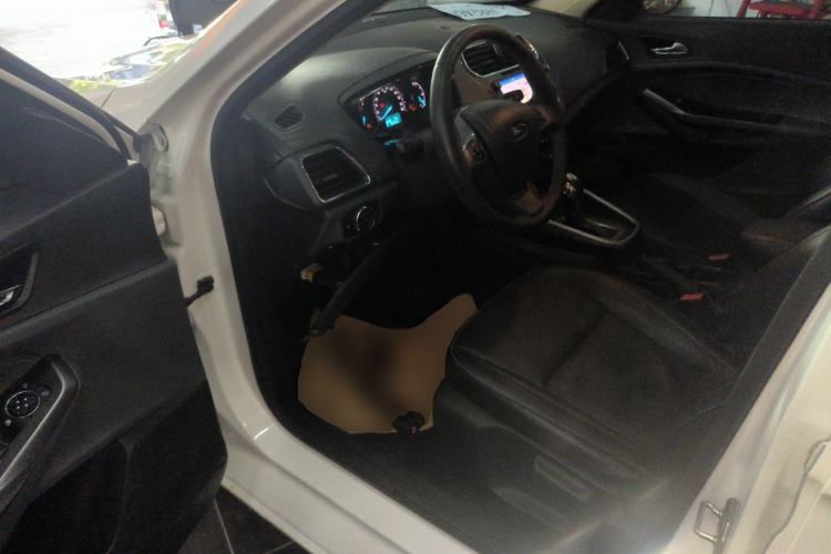 Used Ford Escort 2015 1.5L Automatic Fashion Model