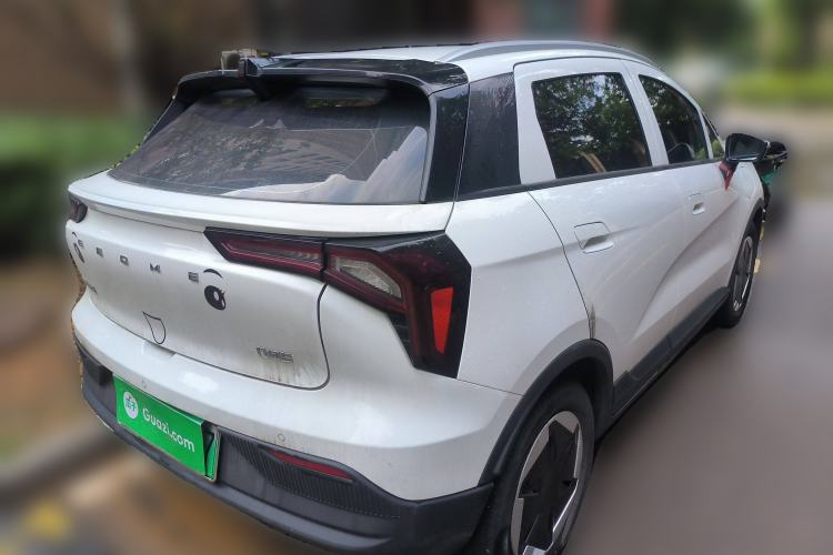 Used Geometry E Firefly 2024 301km Starlight
