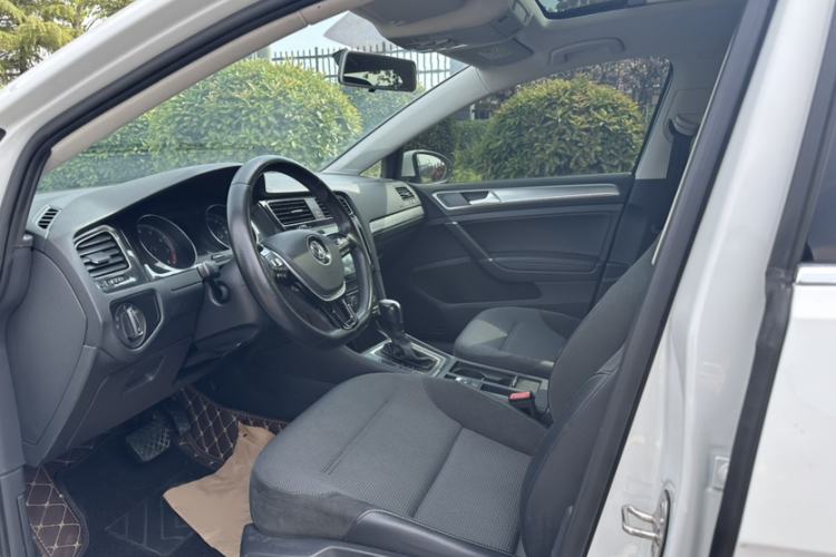 Used Volkswagen Golf 2018 230TSI Automatic Comfort Model