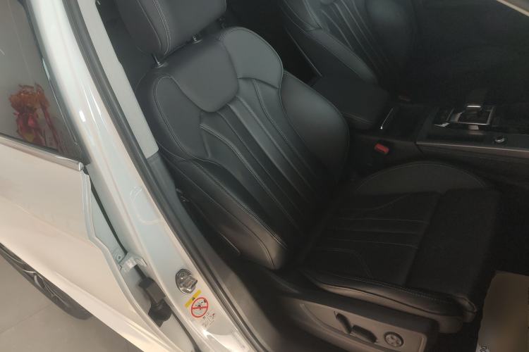 Used Audi Q5L 2022 Updated 40T Luxury Dynamic Edition
