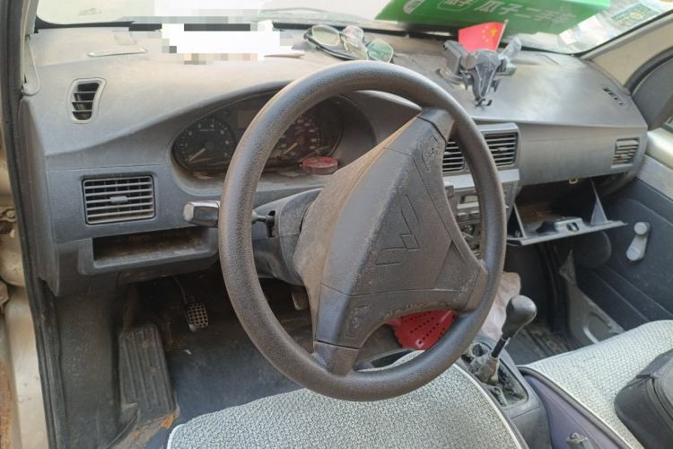 Used Wuling Rongguang 2011 1.2L Base Version