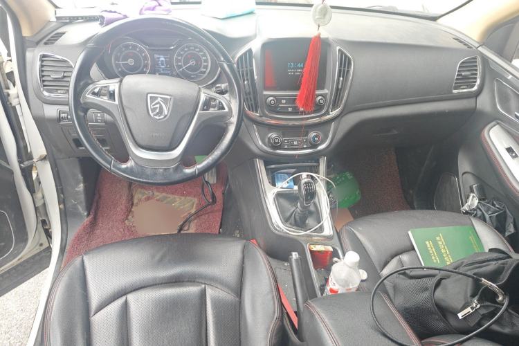 Used Baojun 560 2016 1.8L Manual Luxury Edition
