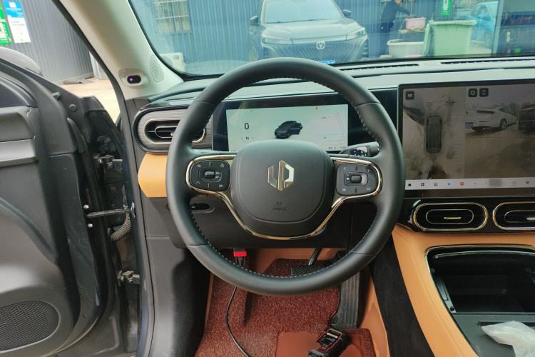 Used Leapmotor C11 2024 All-Electric 580 Luxury Edition
