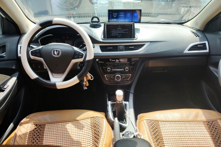 Used CHANGAN Alsvin V7 2016 1.6L Manual Enjoyment Model China V Standard Center Console