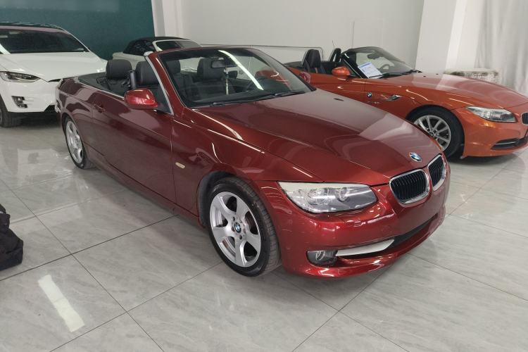 Used BMW 3 Series 2011 320i Convertible Coupe
