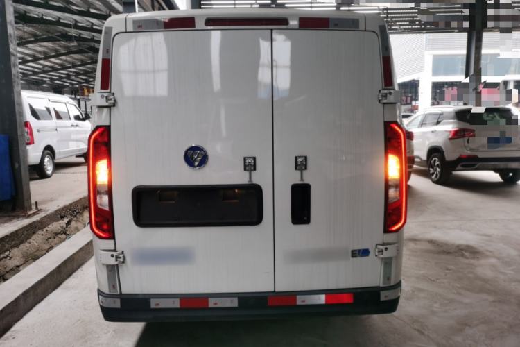 Used Foton Intelligent Blue Elf E7 2024 All-Electric Van Flat Roof 2 Seats CATL 46.36 kWh