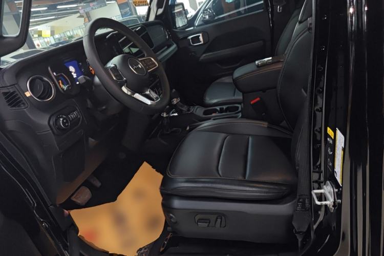 Used Jeep Wrangler 2024 2.0T Sahara Four-Door Edition