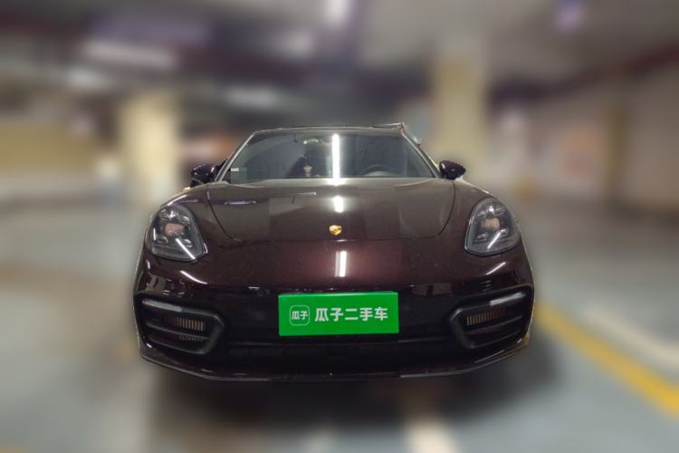 Used Porsche Panamera 

