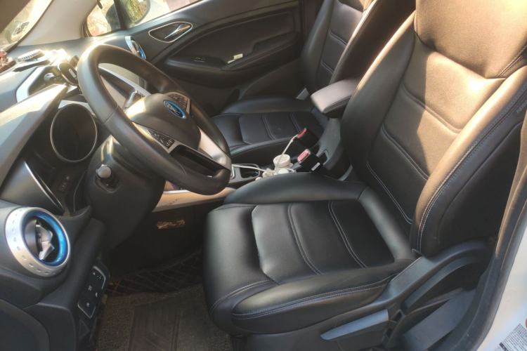 Used BYD Yuan New Energy 2018 EV360 Smart Connected Cool Model Left Front Seat