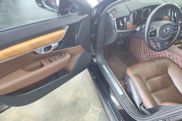 Used Volvo S90 2019 T5 Zhiyuan Edition
