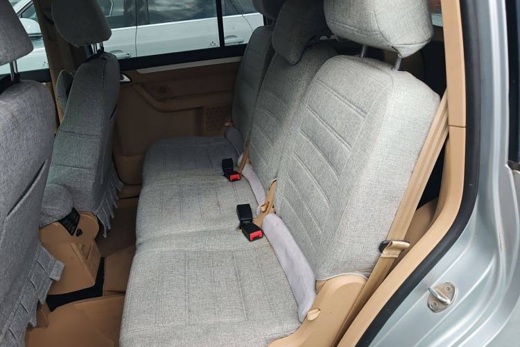 Used Volkswagen Touran 2011 1.4T Manual ZhiShang Edition 5-seater
