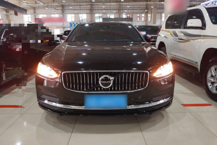 Used Volvo S90 2025 B5 Zhiyuan Luxury Edition
