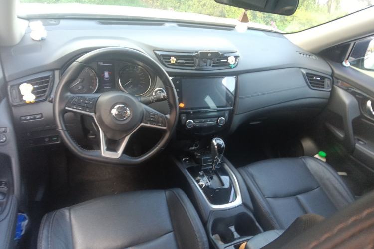 Used Nissan X-Trail 2021 2.0L CVT 2WD XL ITS SmartConnect Comfort Edition Center Console