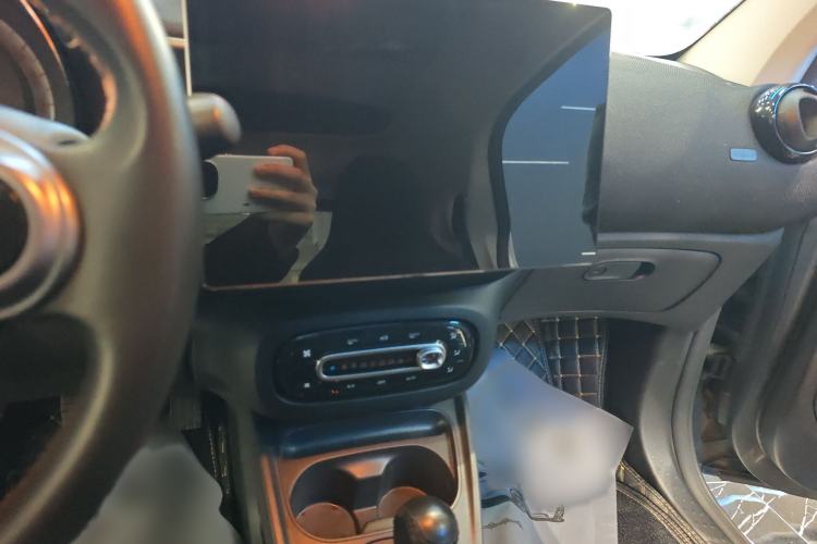 Used smart fortwo 2019 0.9T 66kW Hardtop Wind Power Edition China VI Audio And AC Panel