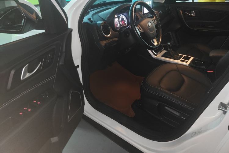 Used Bestune X40 2019 1.6L Automatic Luxury Edition China VI Driver Seat