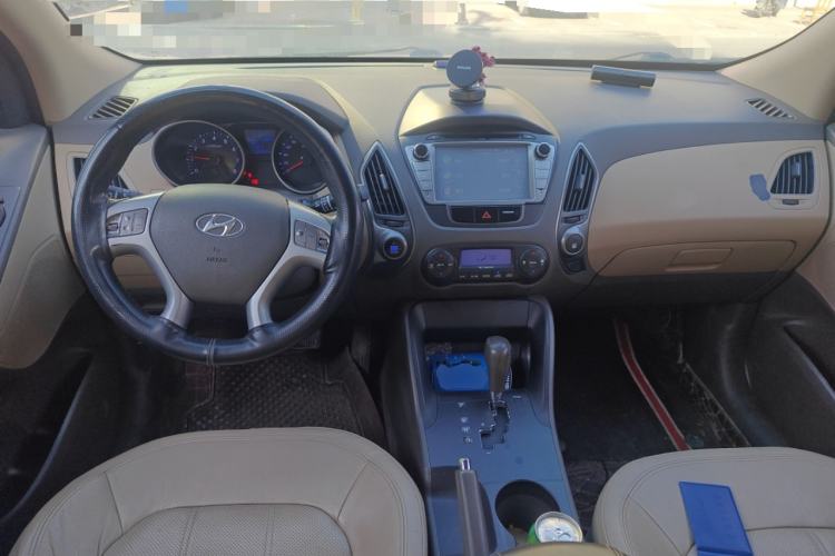 Used Hyundai ix35 2010 2.0L Automatic Two-Wheel Drive Elite Edition GLS
