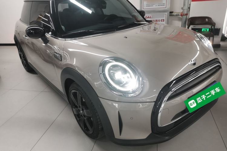 Used MINI 2023 Updated 1.5T COOPER Artist Front Right 45 Deg