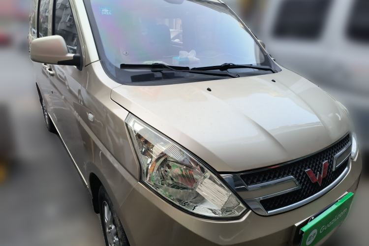 Used Wuling Rongguang V 2016 1.2L Standard Version Front Right 45 Deg