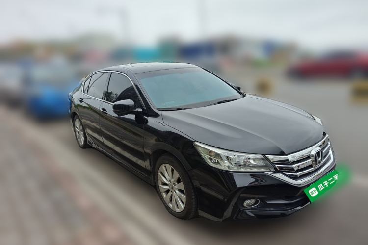 Used Honda Accord 2014 2.4L EX Luxury Edition Front Right 45 Deg