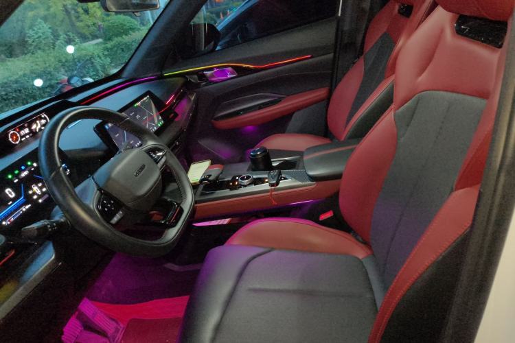 Used Oshan Z6 2023 Blue Whale 1.5T DCT Smart Luxury Model