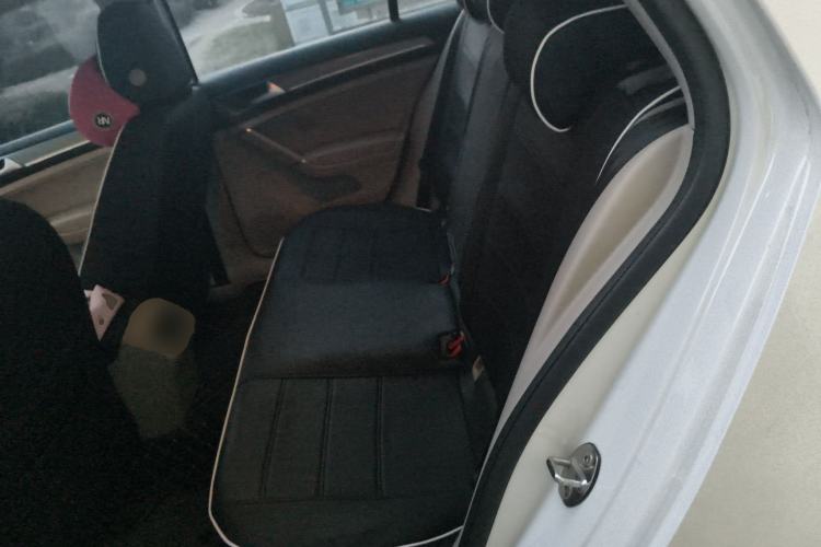 Used Volkswagen Golf 2015 1.6L Automatic Comfort Model
