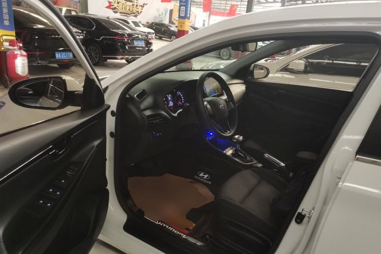 Used Hyundai Celesta 2020 1.6L Automatic GL Enjoyable Edition Driver Seat