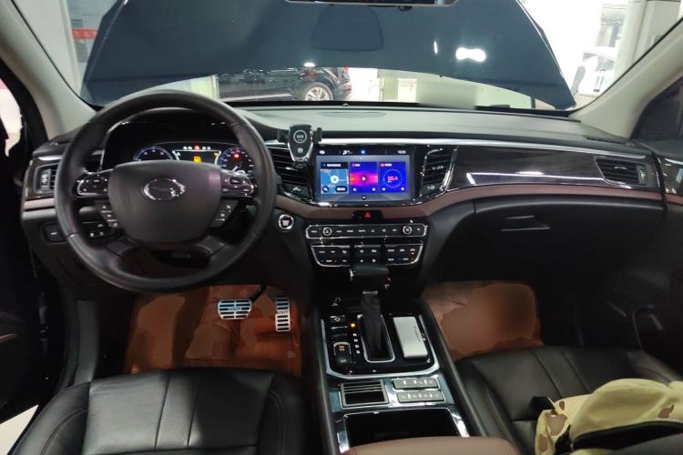 Used GAC Trumpchi GS8 2017 320T Two-Wheel Drive Luxury Smart Connectivity Version (7 Seats)