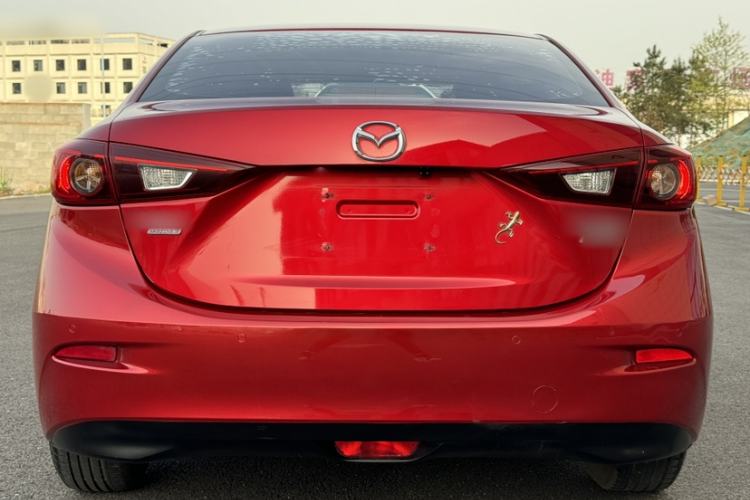 Used Mazda 3 Axela 2017 Sedan 1.5L Automatic Comfort Model Emission Standard China V
