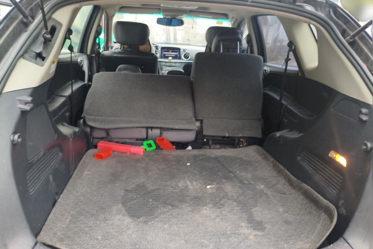 Used Luxgen Great 7 SUV 2012 Limited-Edition Sharp Model 2.2T Two-Wheel Drive Smart Version
