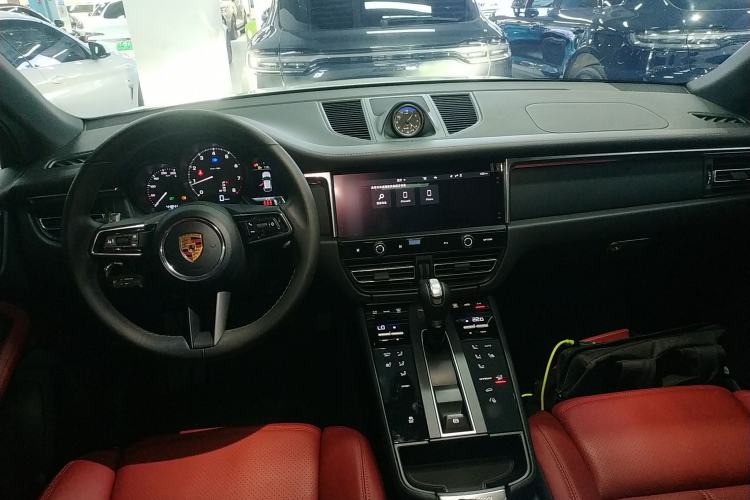 Used Porsche Macan 2022 Macan 2.0T
