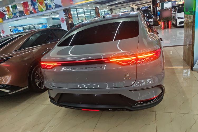 Used BYD Han 2025 DM-i Intelligent Driving Edition 125KM LiDAR Flagship Model
