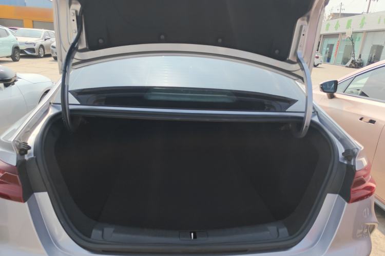 Used Geometry G6 2024 500KM Prestige Version