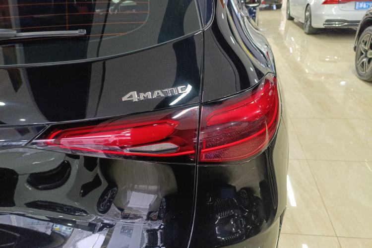 Used Mercedes-Benz GLC 2024 Facelifted GLC 260 L 4MATIC Luxury Version 5 Seats