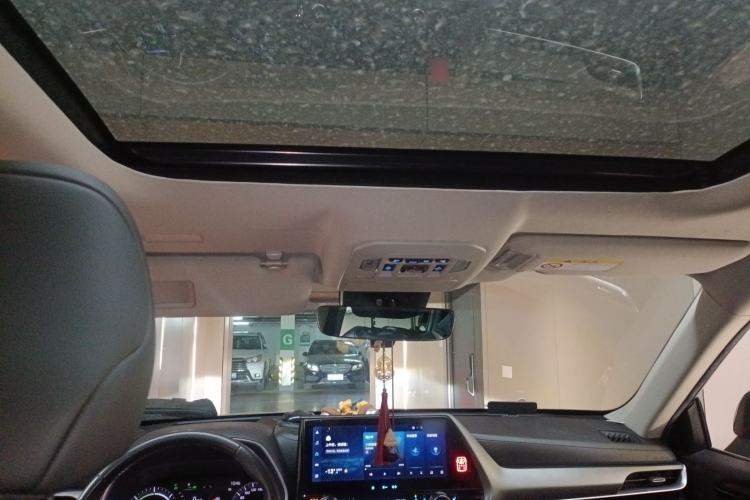 Used Toyota Highlander 2022 Dual-Engine 2.5L Four-Wheel Drive Prestige Version 7 Seats
