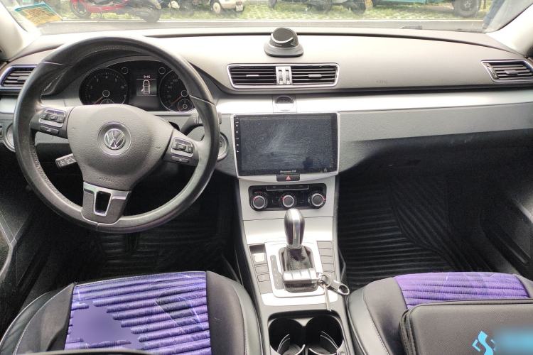 Used Volkswagen Magotan 2016 1.8TSI Smart Comfort Model Center Console