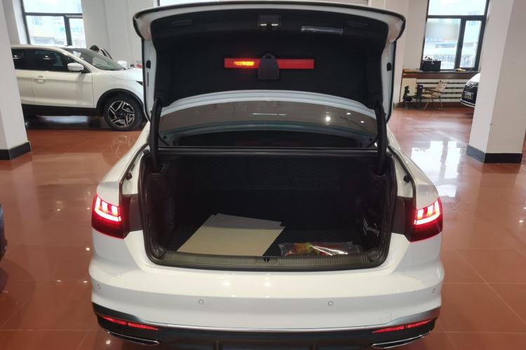 Used Audi A4L 2025 2 Million Units Enjoyment Version 40 TFSI Stylish and Dynamic Type Trunk