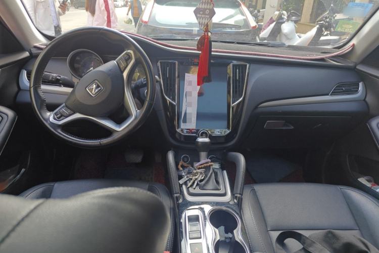 Used Zotye SR7 2016 1.5T CVT Cube Heart Edition China IV Standard