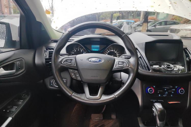 Used Ford Kuga 2018 Facelifted EcoBoost 180 Two-Wheel-Drive Platinum Wing Edition
