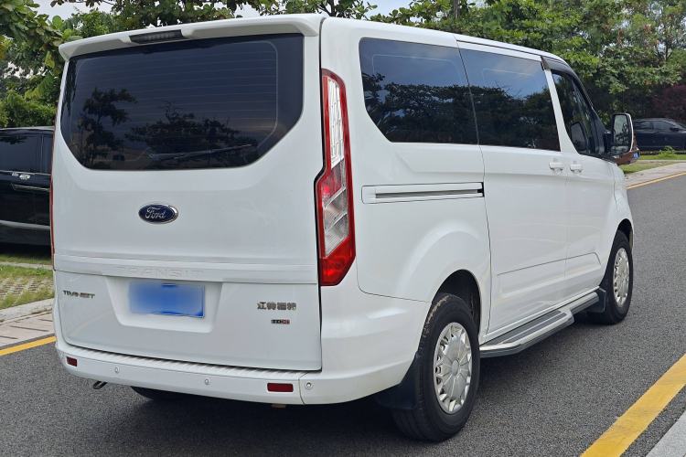 Used Ford Transit 2020 2.0T Diesel Multi-Function Commercial Vehicle Mid-Chassis Low-Roof Design with Dual Rear Doors Emission Standard China V