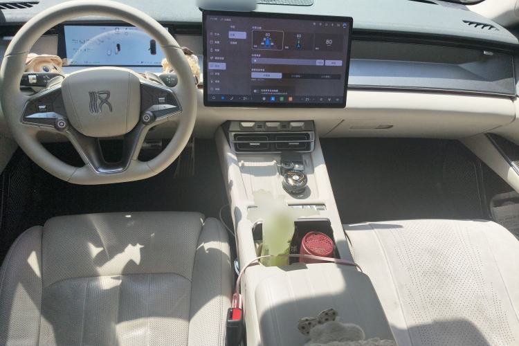 Used BYD Han L 2025 EV 701 km LiDAR Flagship Edition Center Console