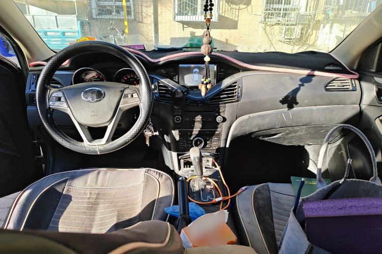 Used Bestune B70 2014 2.0L automatic luxury version