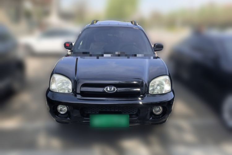 Used Huatai Santa Fe Classic 2012 2.0L Gasoline Manual Luxury Version Front