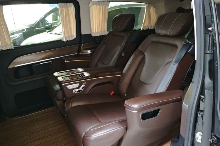 Used Mercedes-Benz V-Class 2021 V 260 L Long-wheelbase Luxury Edition