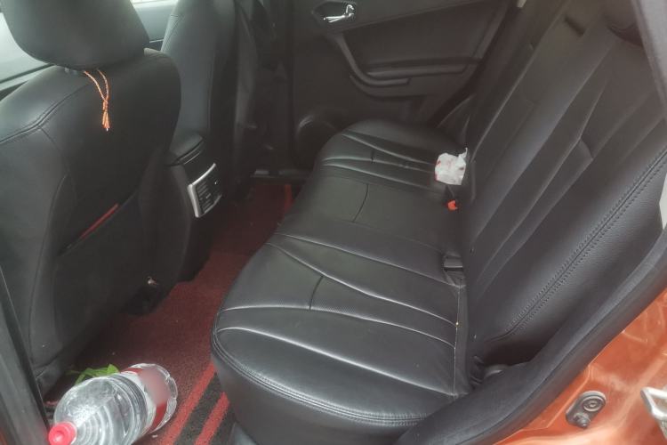 Used GAC Trumpchi GS5 2012 2.0L Automatic Two-Wheel Drive Luxury Edition Left Rear Seat