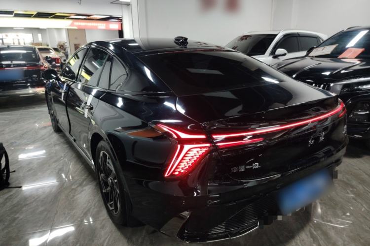 Used Hongqi H6 2023 2.0T Zhiyi Version Rear Left 45 Deg