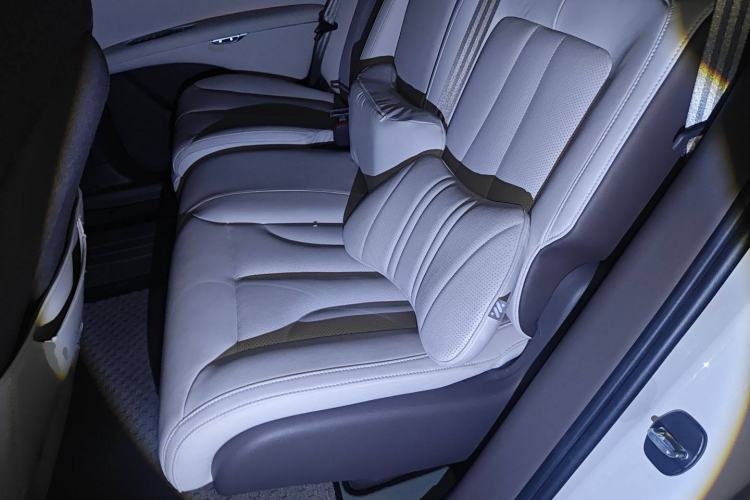 Used IM LS7 2023 90 kWh Elite Rear-Drive Version