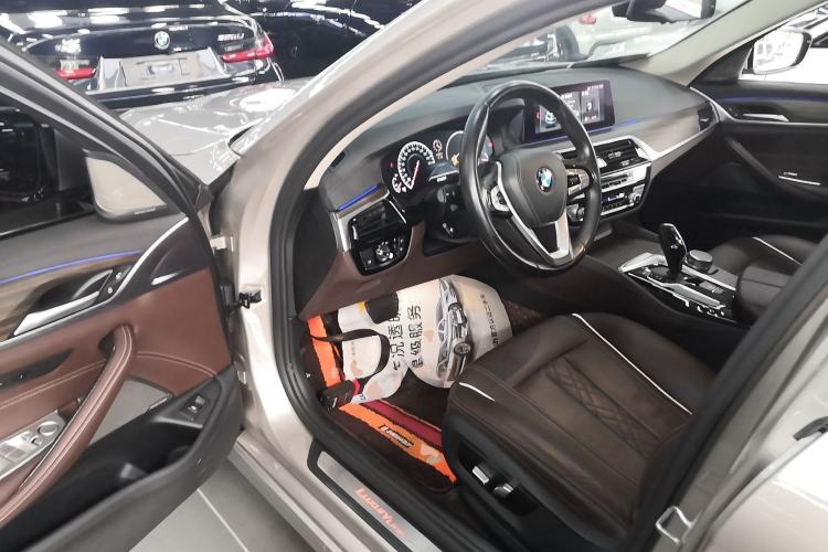 Used BMW 5 Series 2019 Facelifted 530Li Leading Edition Luxury Package
