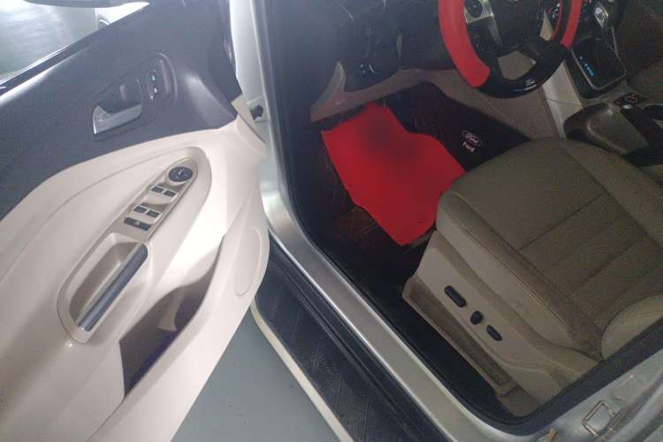 Used Ford Kuga 2013 1.6L GTDi 4x4 Elite Model
